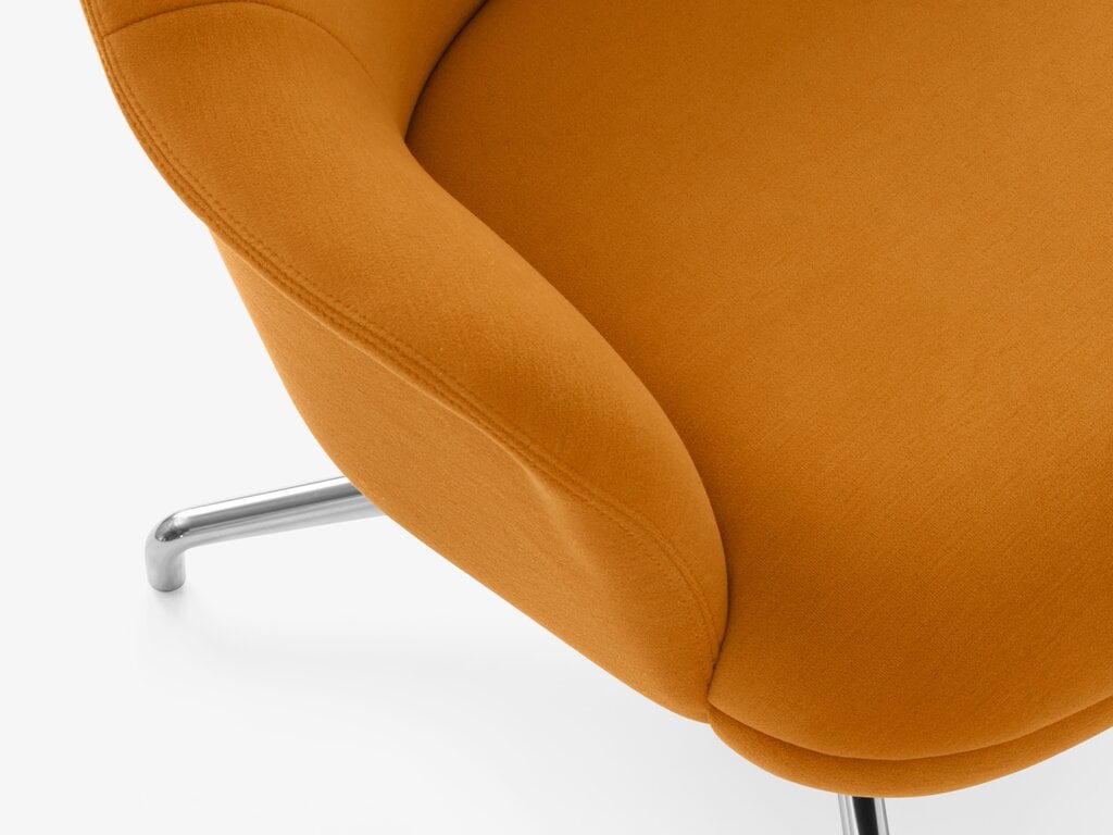 &Tradition HW139 Rely Swivel Lounge Chair