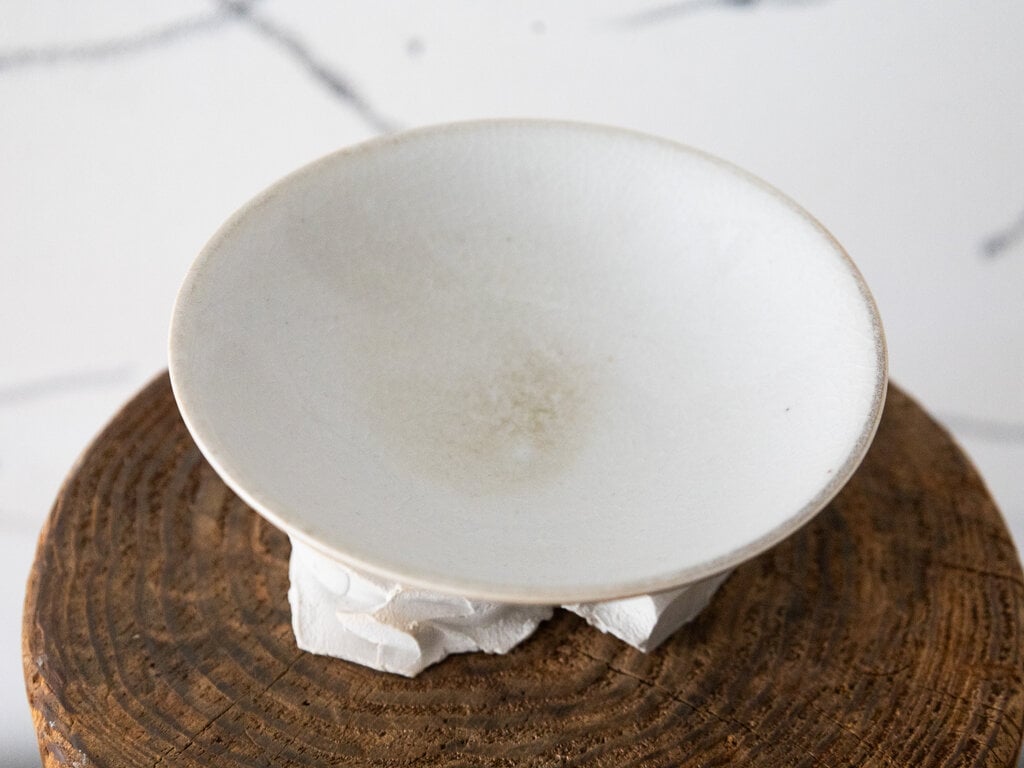 Liyang Zhang Quarry cup by Liyang Zhang, Grey Porcelain in Oyster Glaze