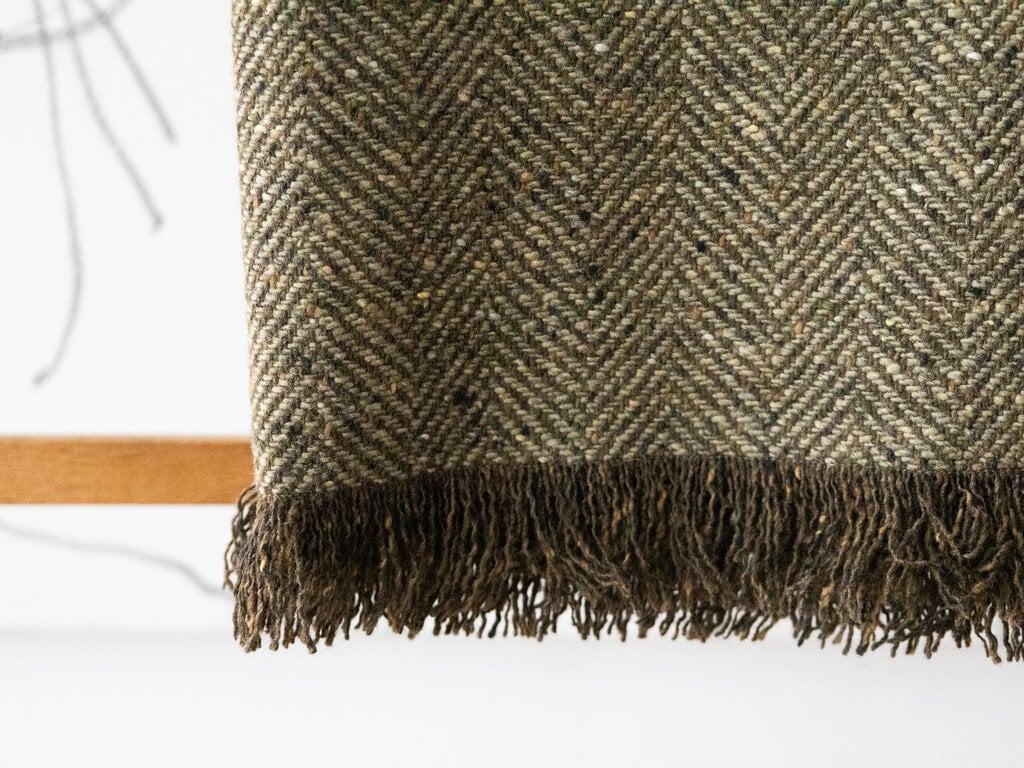 Mourne Textiles Mourne Lightweight Herringbone Large Throw - Soft Green