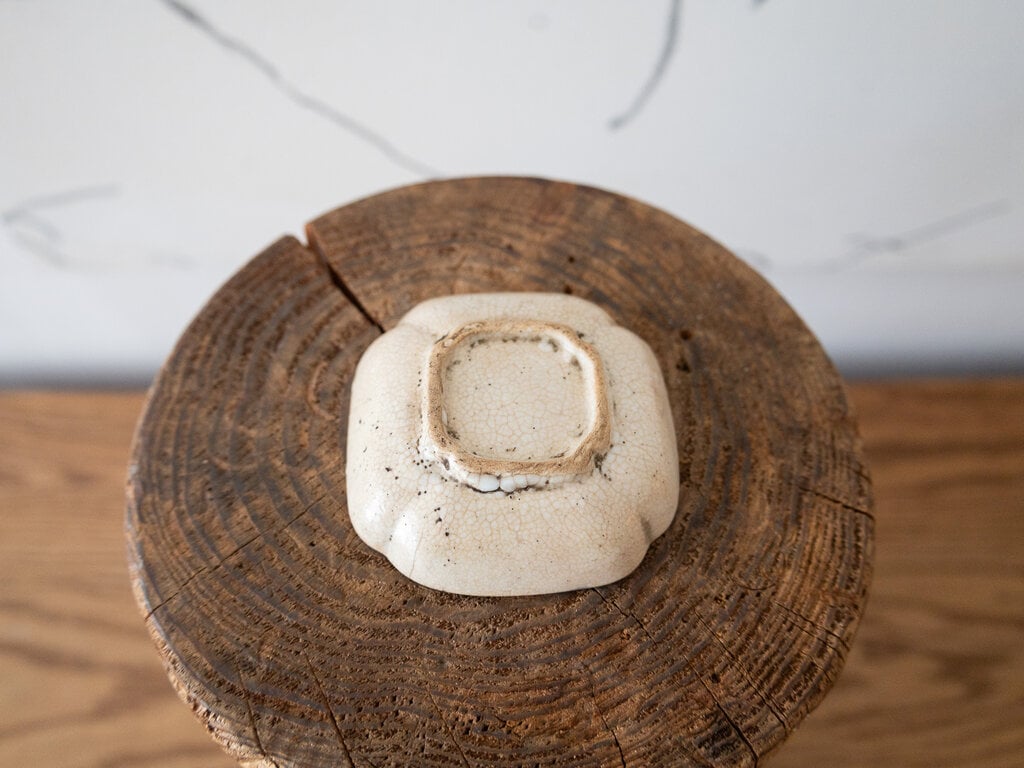 Antique blue and white dish with chamfered corners