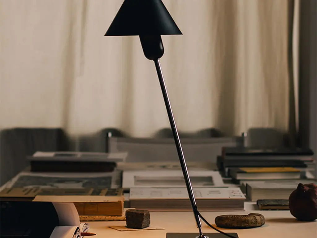 Santa & Cole Gira, matte black task lamp