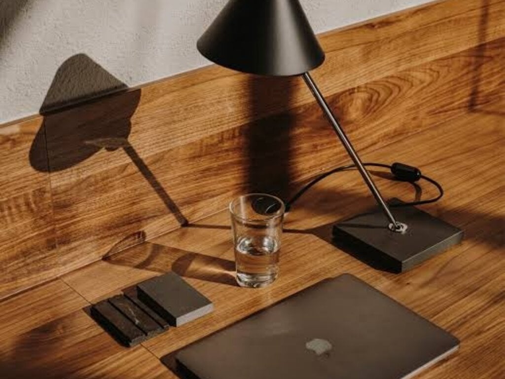 Santa & Cole Gira, matte black task lamp