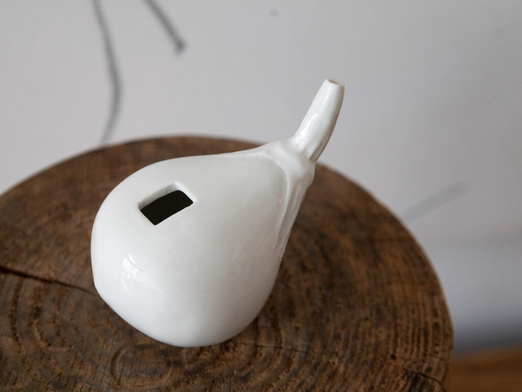 Renaud Sauvé Porcelain Calligraphy Water Dropper (Eggplant)
