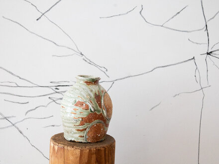 Tsujimura Kai Shuko Vase (Medium)