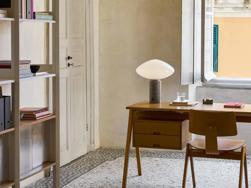 All The Way To Paris for &Tradition AP17 Mist Table Lamp, Grigio Caldo w. Opal Glass
