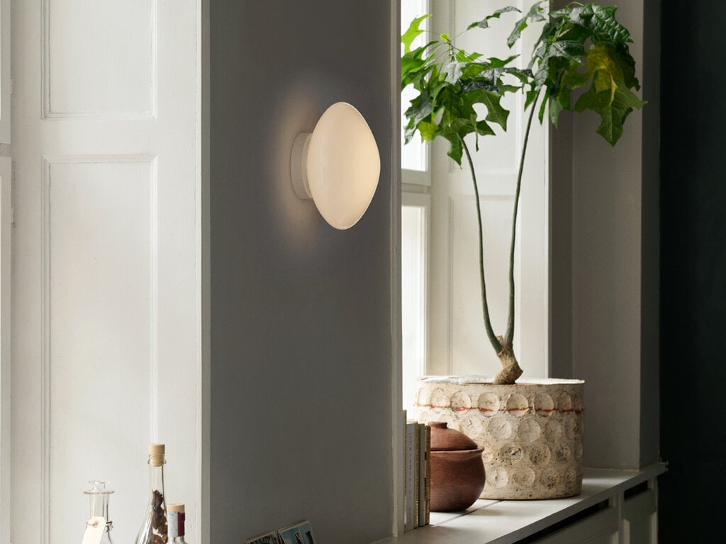 &Tradition Mist AP22 wall lamp