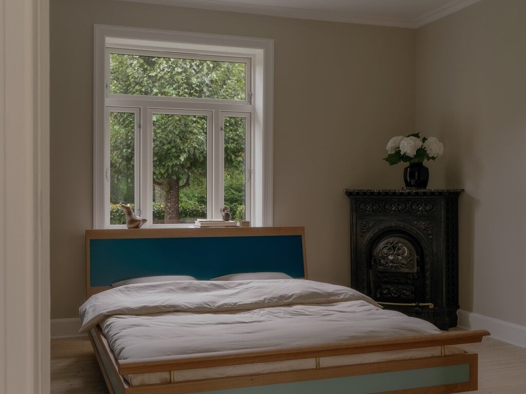 Wilhelm Hansen Bed by Finn Juhl