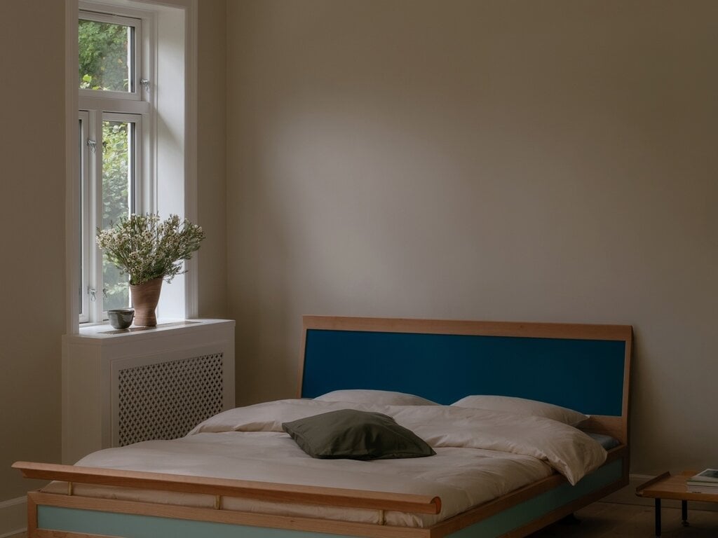 Wilhelm Hansen Bed by Finn Juhl