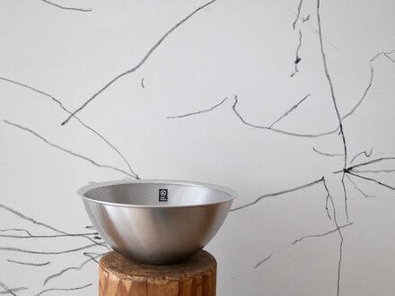 Sori Yanagi Bowl and Strainer Set (Large)