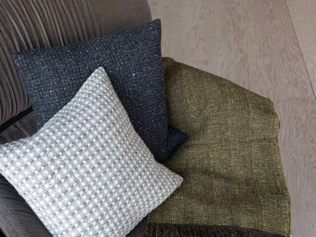 Mourne Textiles Mourne Tweed Large Throw - Moss Yellow