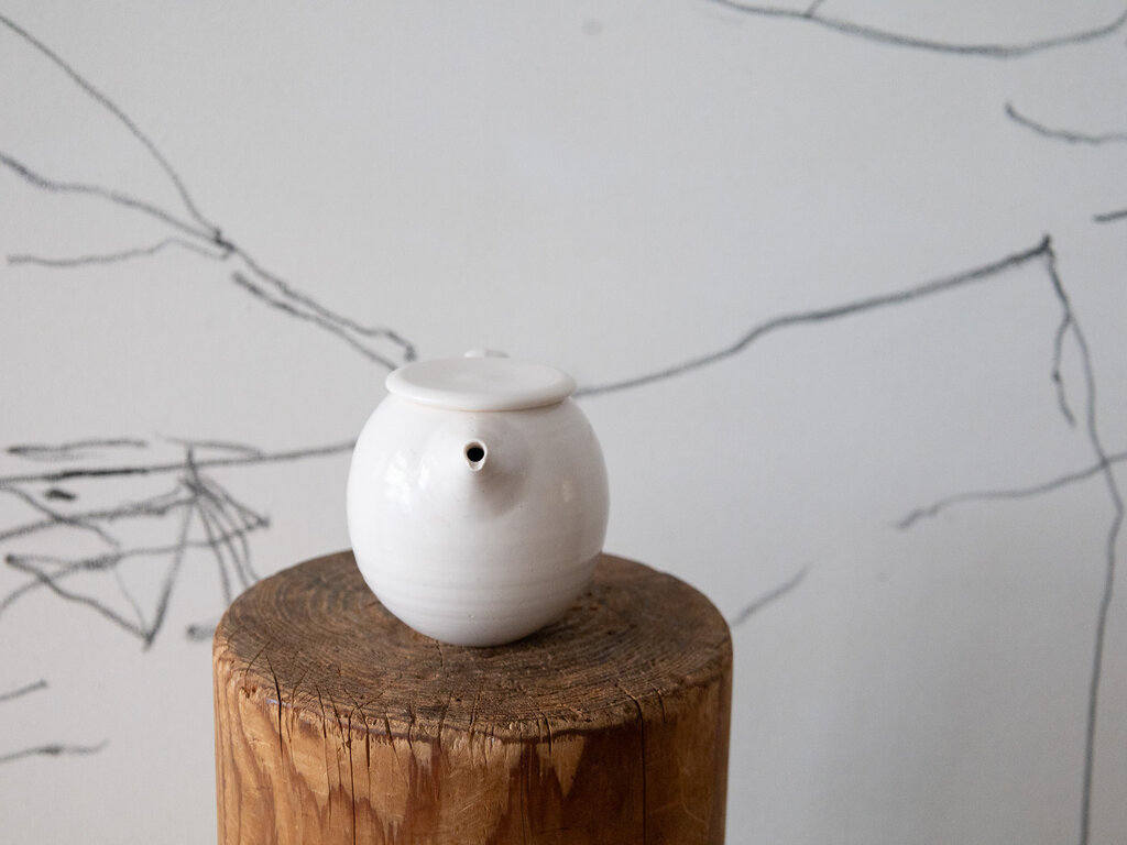 Naoto Okada White glazed teapot by Naoto Okada