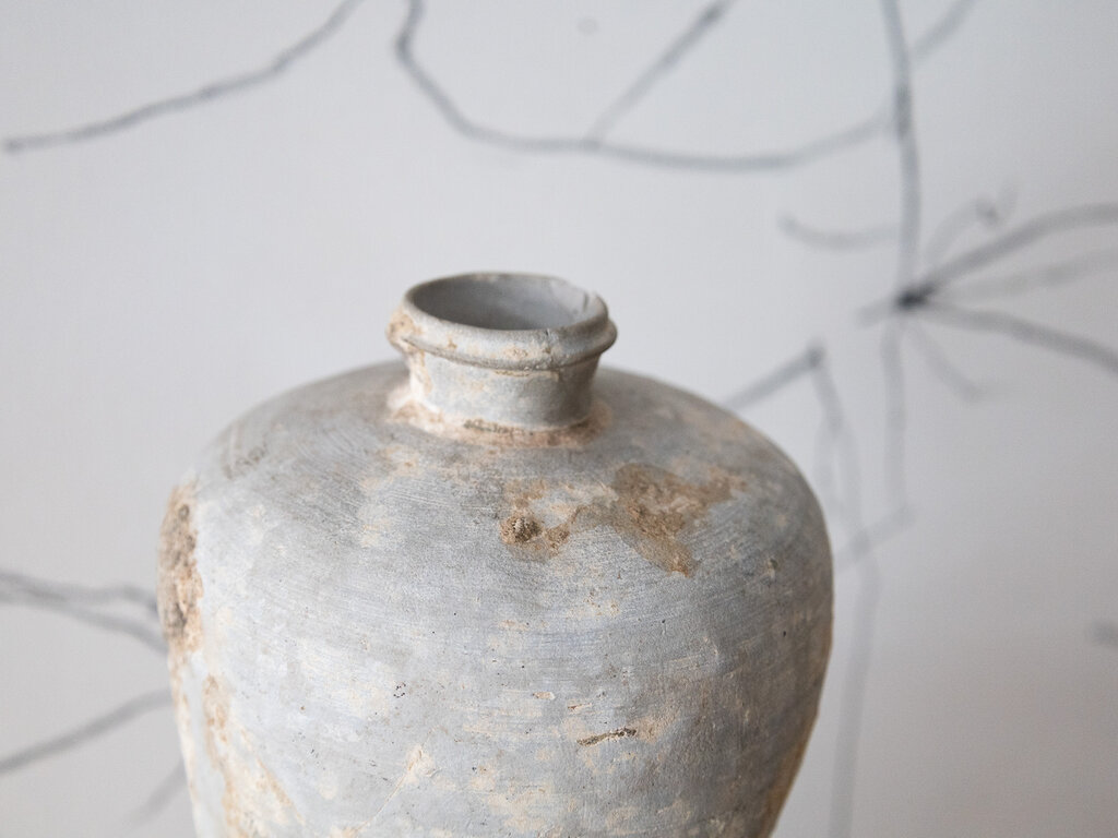 Ancient Japanese Seto vase with wooden box