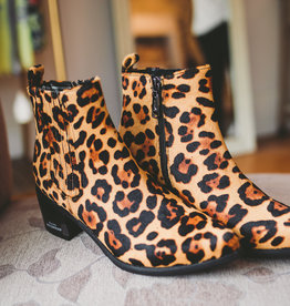 blondo leopard booties