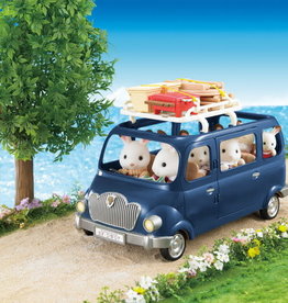 Calico Critters CC Family Seven Seater