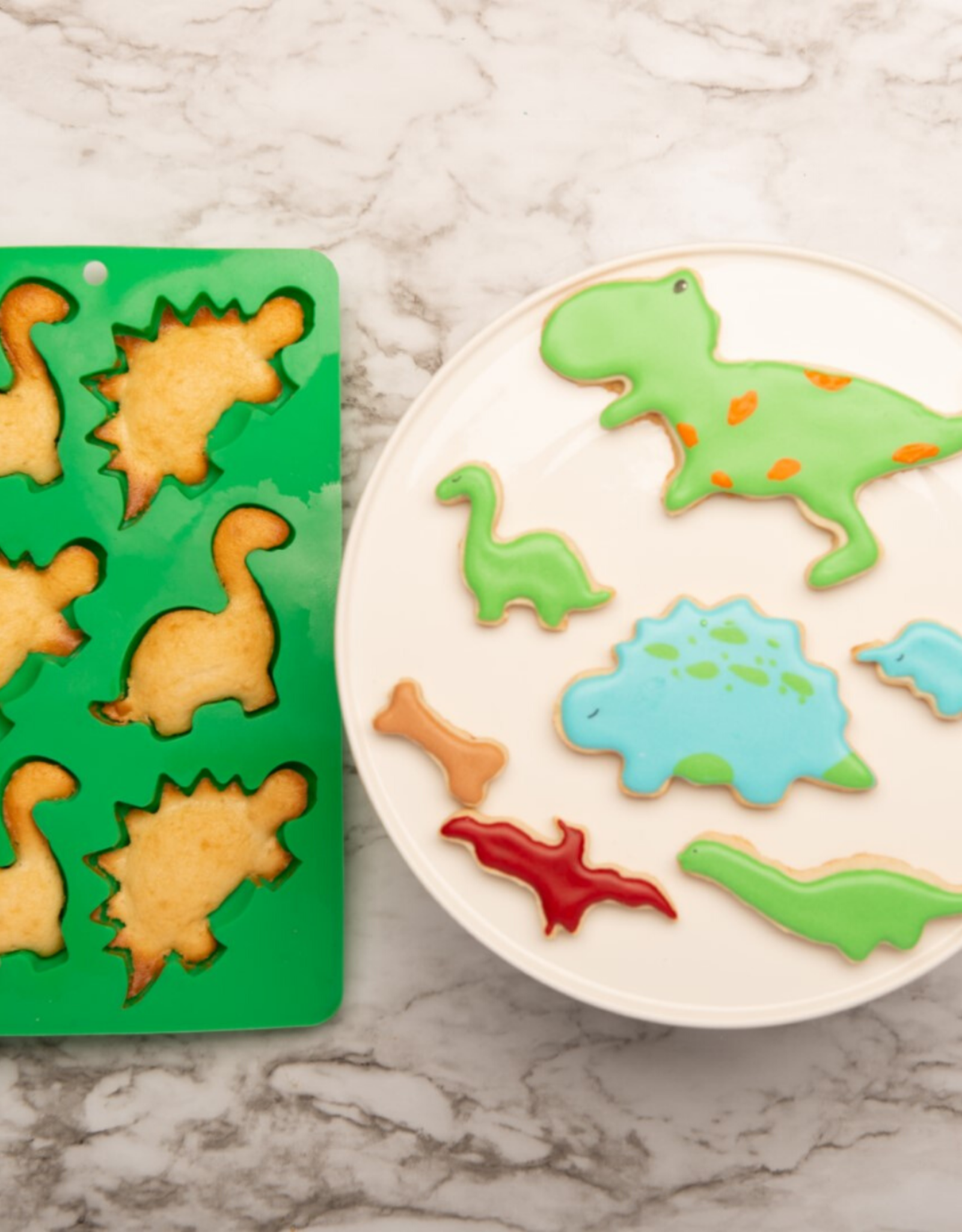 Handstand Kitchen Dinosaur Ultimate Baking Party Set