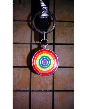  RAINBOW CIRCLES PEWTER KEYCHAIN