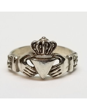 MB JEWELRY CLADDAGH RING