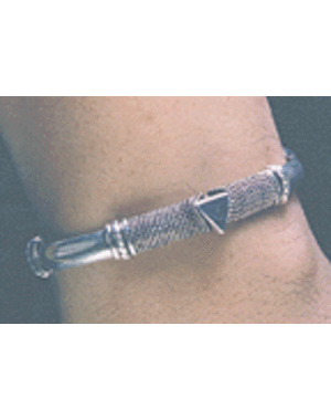  STERLING SILVER TRIANGLE WITH WIRE WRAP CUFF BRACELET