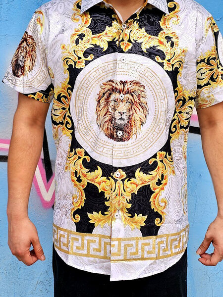 Chuxx CHUXX SHORT SLEEVE BUTTON UP LIONS HEAD