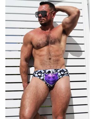 BREEDWELL BREEDWELL FEEDER SWIM BRIEF