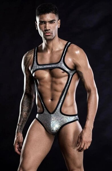 EVEREST TRADING COMPANY LLC SILVER SPARKLE SINGLET WITH BLACK PIPING