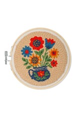 Kikkerland Kikkerland Flower Bouquet Punch Needle