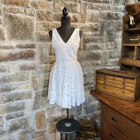 Aqua V-Neck Tank Ivory Laser Cut Cocktail Dress, Size L