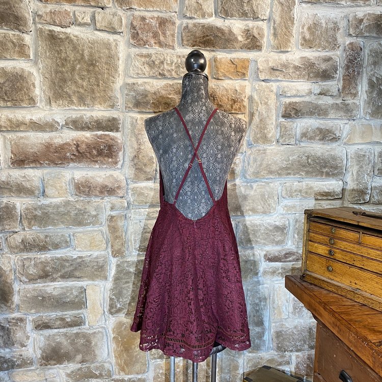 Maroon Fit and Flare Lace Cocktail Dress, Size L