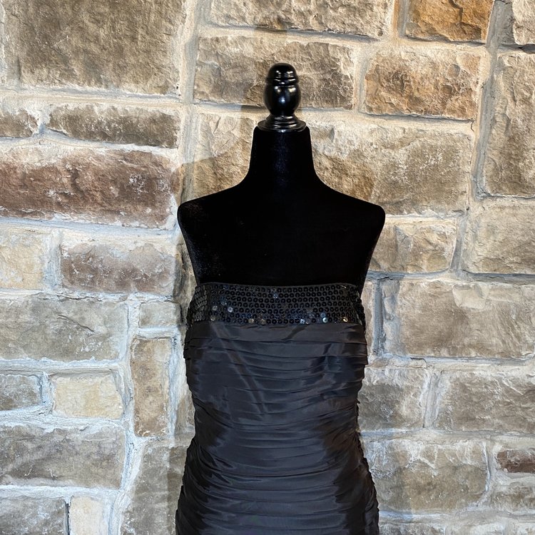 Tadashi Black Sequin Trumpet Dress, Size 6