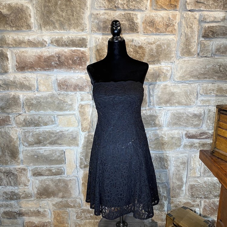 Onyx Black Lace Strapless Cocktail Dress, Size 6