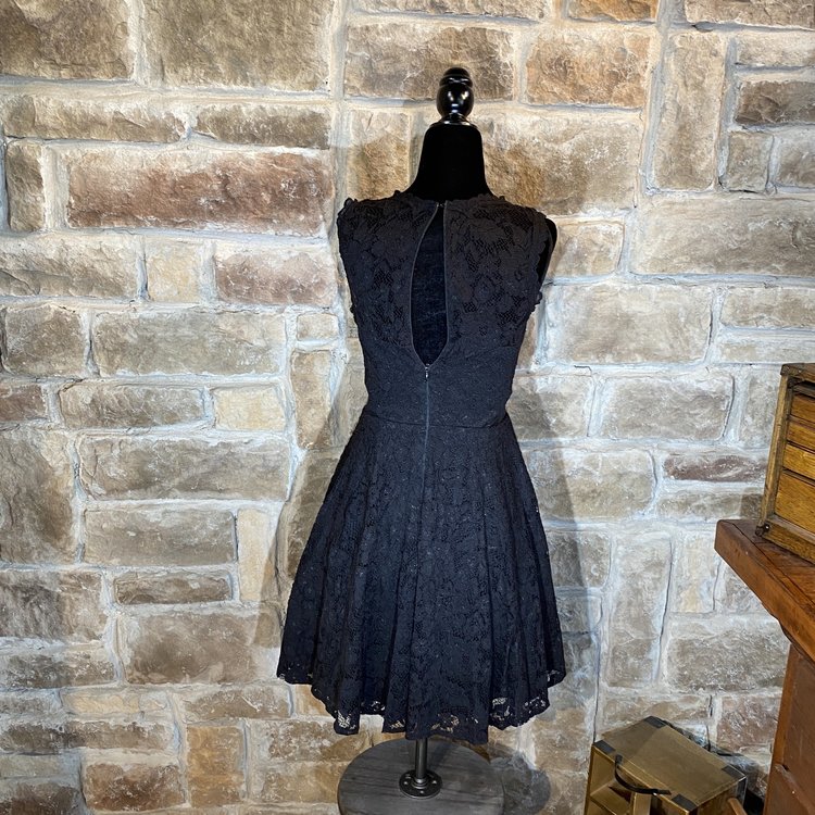Aqua Black Lace V-Neck Cocktail Dress, Size 4