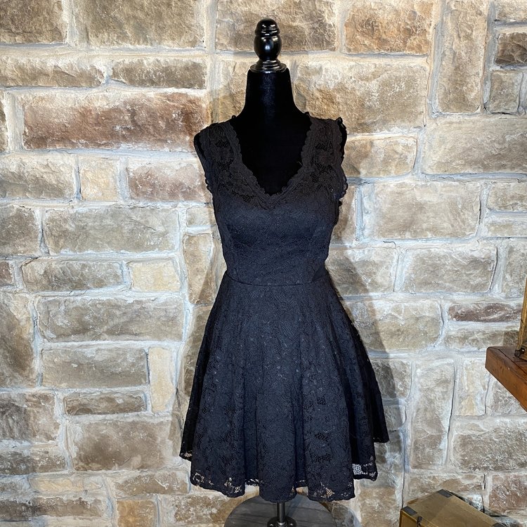 Aqua Black Lace V-Neck Cocktail Dress, Size 4