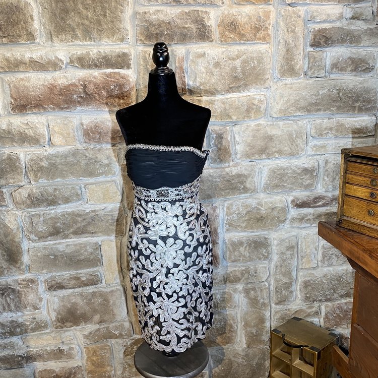 Sue Wong Black Embroidered Strapless Cocktail Dress, Size 4