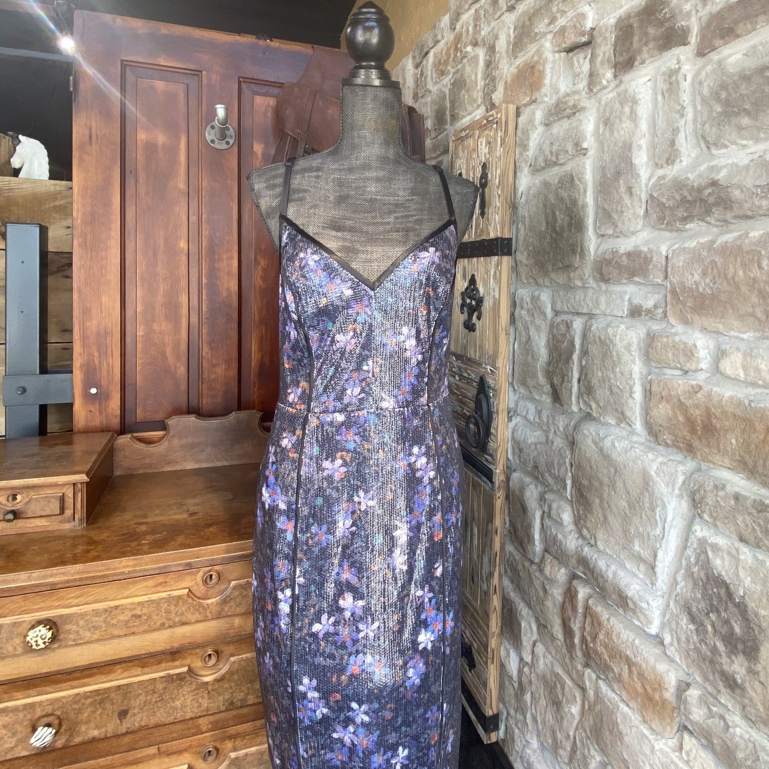 Black Floral Sequined V Neck Dress, Size 8 - Elements Unleashed