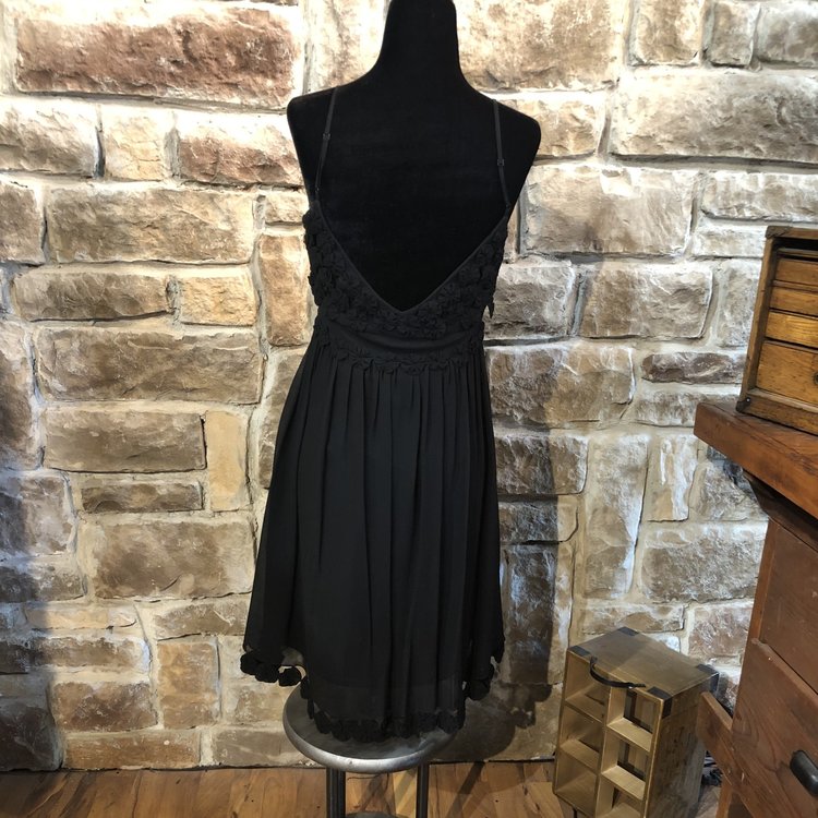 Sue Wong Black Dress with, Size 4 Empire Waist and Floral Yo-Yo's, Size 4