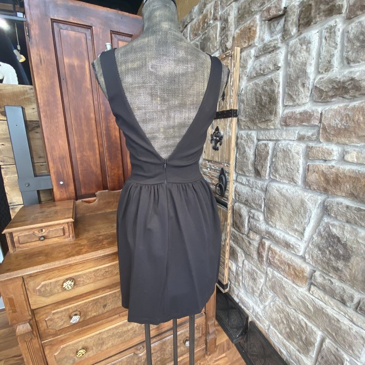 Aqua Black Ponte Grommet Detail Dress, Size M