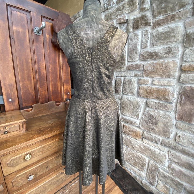 Aqua Black Metallic Sleeveless Fit and Flare Dress, Size L