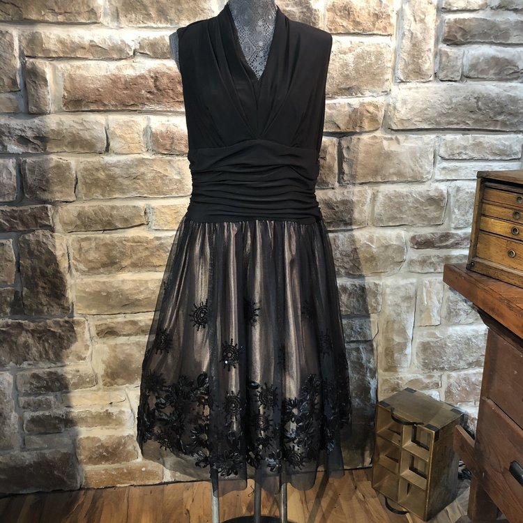 SLNY Black Sequined Bottom, A-Line Dress, Size L