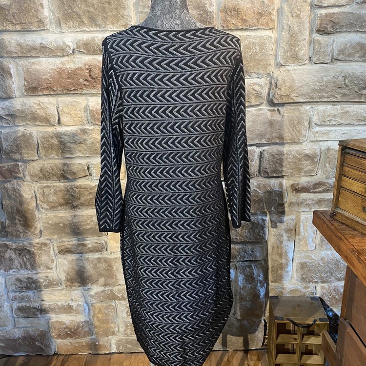 Calvin Klein Black & White Chevron Sweater Dress, Size XL