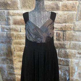Mod Cloth Black Velvet and Satin Dress with Ruched Top, Size 2X
