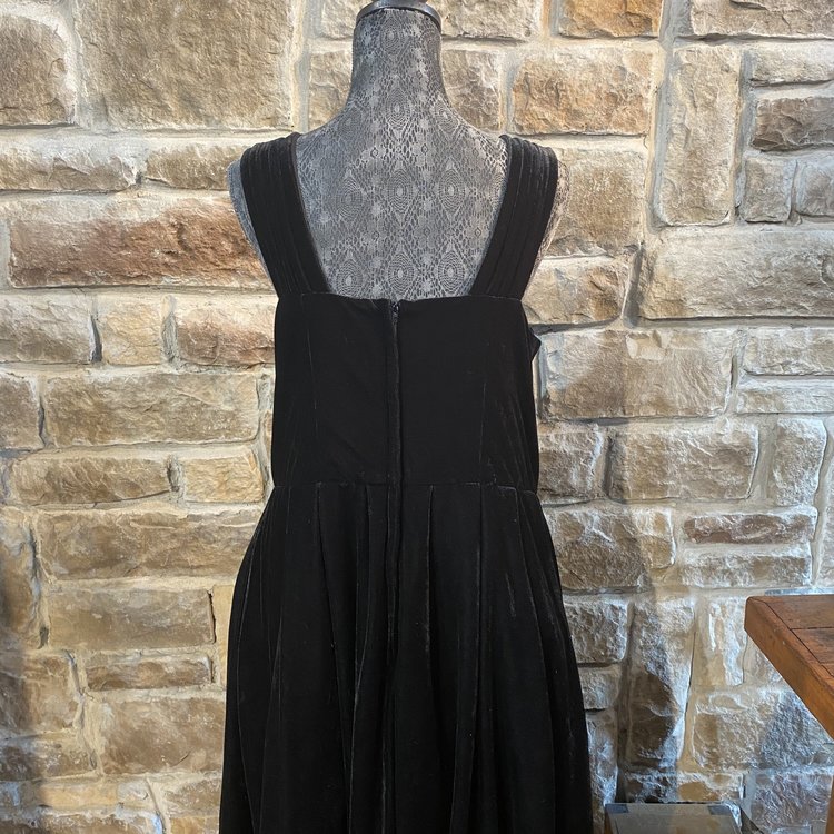 Mod Cloth Black Velvet and Satin Dress with Ruched Top, Size 2X