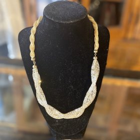 Simple Crystal and Mesh Necklace