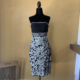 Sue Wong Black and White Strapless with Bead Embellishment, Size 6