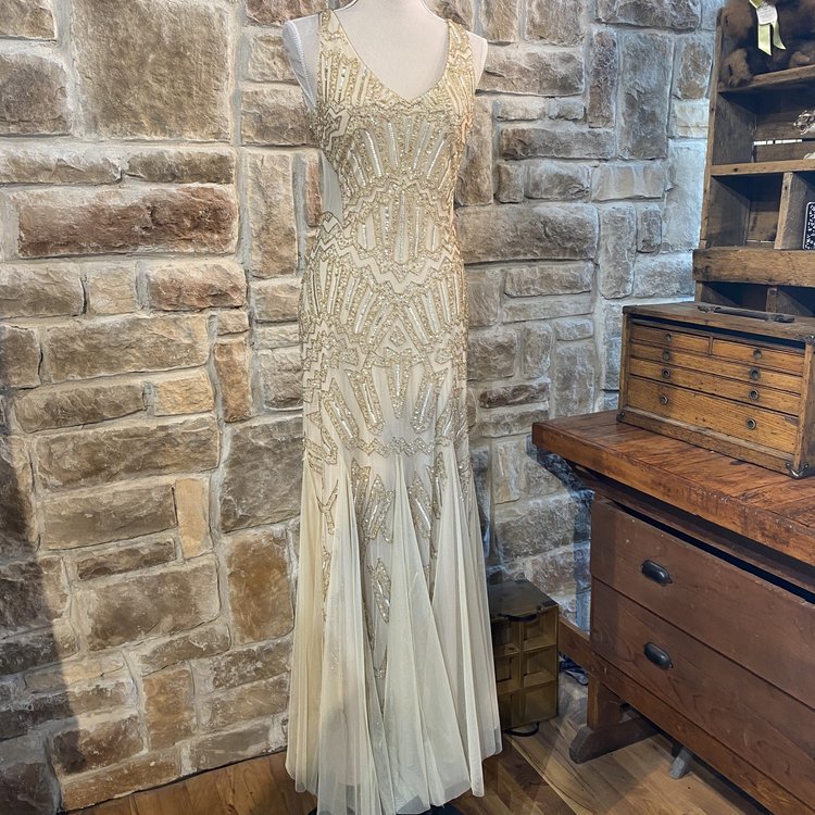 Adrianna Papell Sequin Deep Cut Dress, Size 6