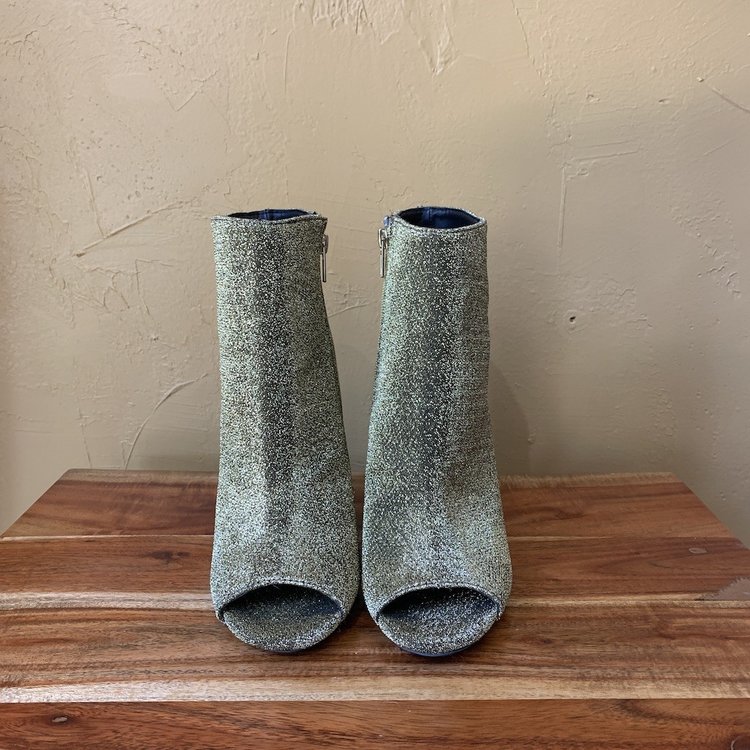 Steve Madden Gold Opened Toe Bootie, Size 7.5