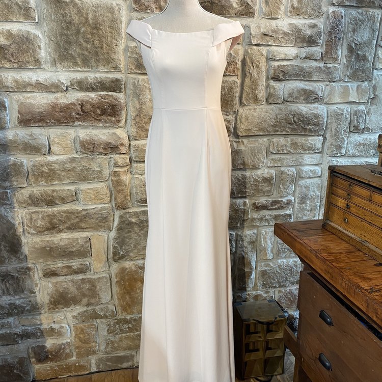 Carmen Marc Valvo Pink Off the Shoulder Fitted Formal Dress, Size 4