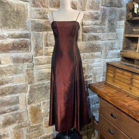Caché Maroon Taffeta Twisted Back Dress, Size 4