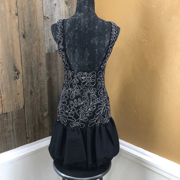 Sue Wong Black Silk Bubble Tank, Size 2