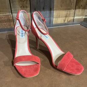 Red Suede Heels, Size 8