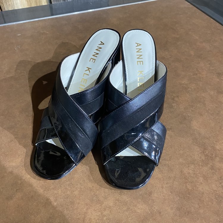 Black Strappy Mule, Size 7.5